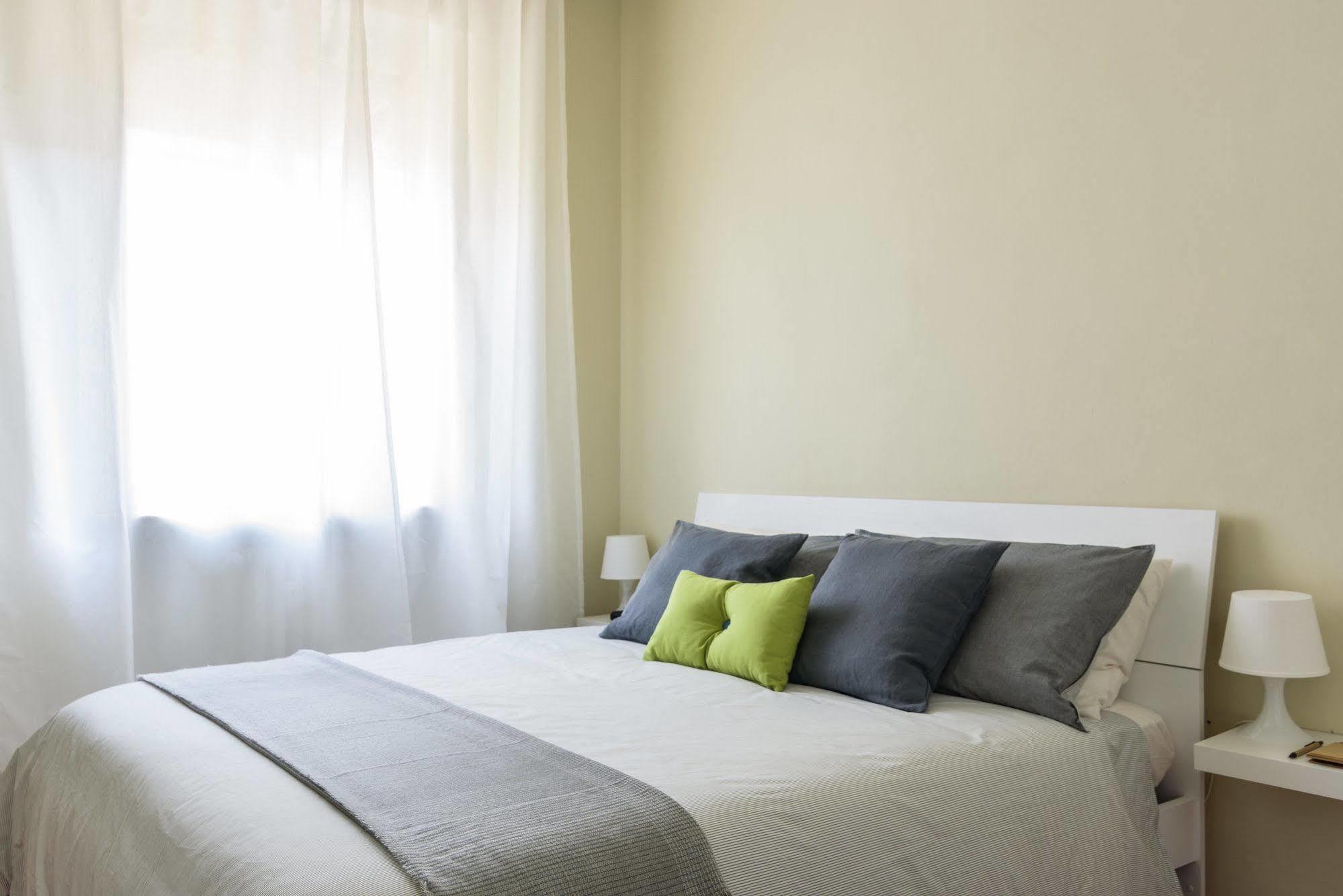 Alcuino Apartment Milaan Buitenkant foto