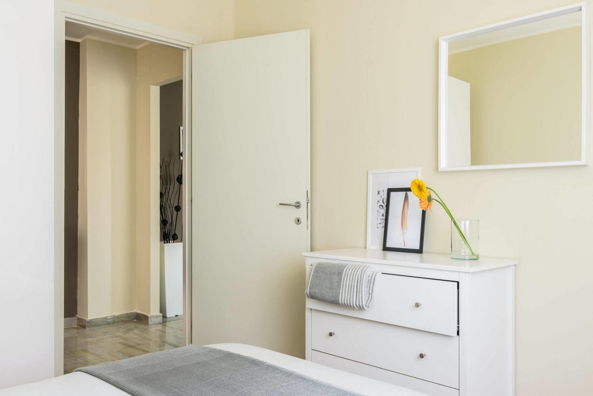 Alcuino Apartment Milaan Buitenkant foto