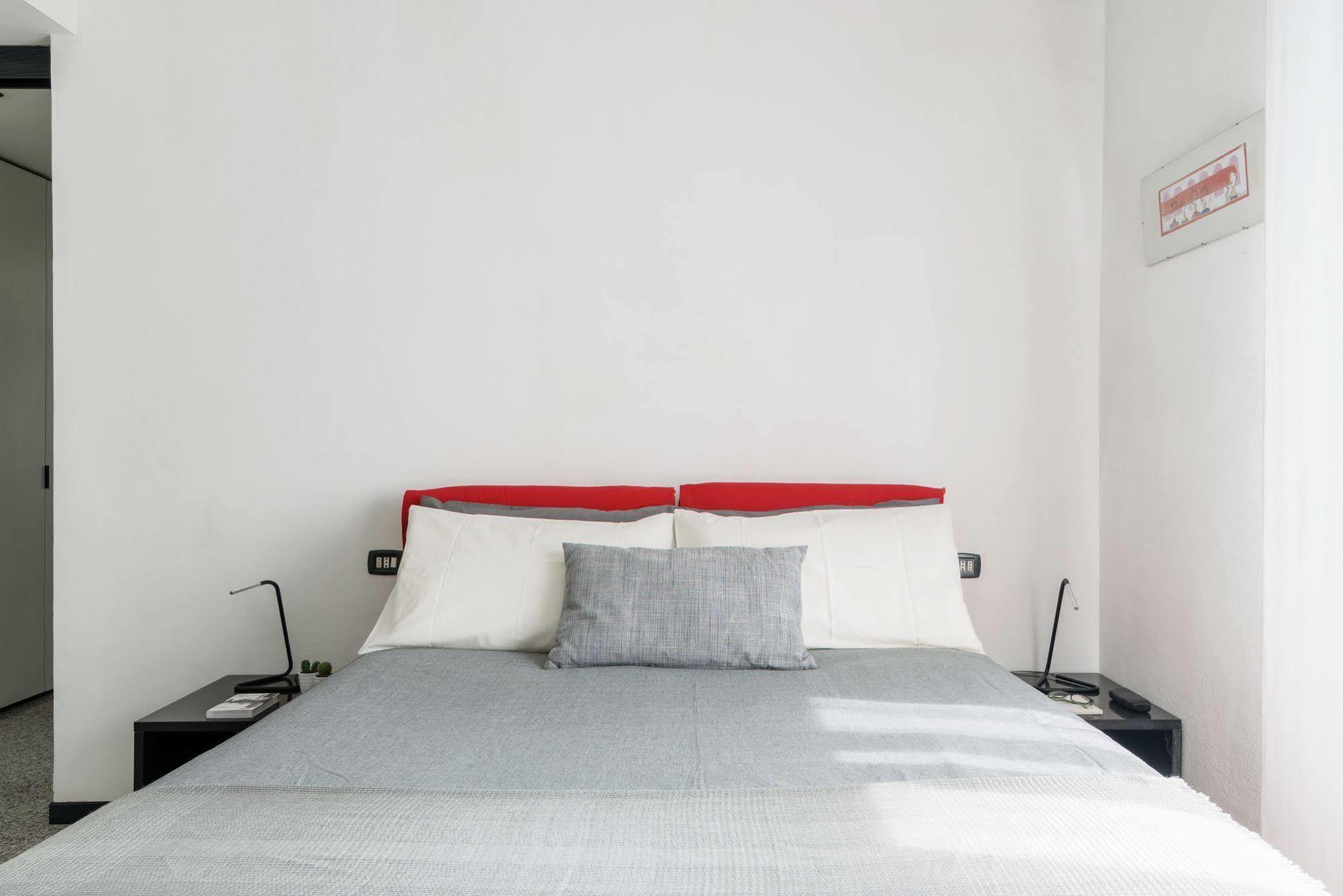 Alcuino Apartment Milaan Buitenkant foto